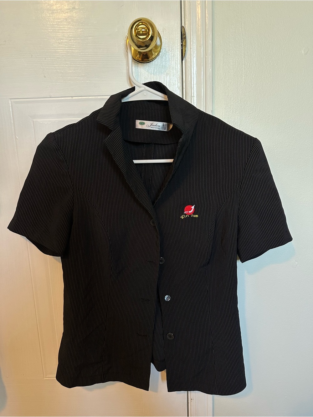 Black short sleeve